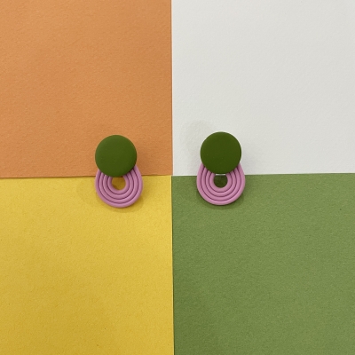 Polymer clay earrings green little circle with pink stripes